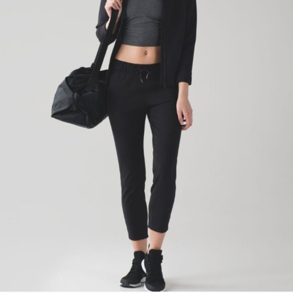 lululemon athletica Pants - Lululemon On The Fly Pant *28" Black Size 4‎